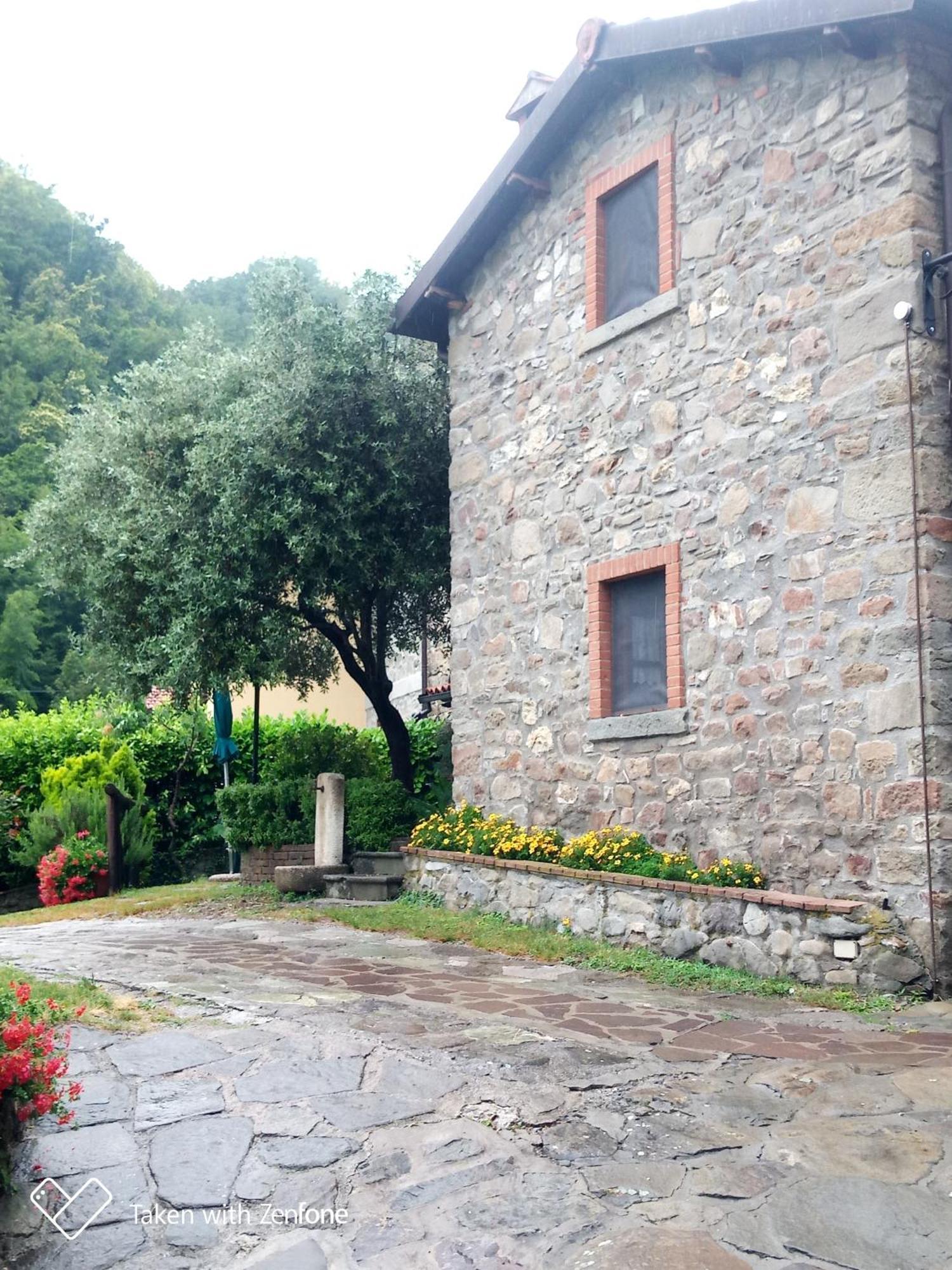 Agriturismo Ristoro del Cavaliere Villa Piazza al Serchio Esterno foto