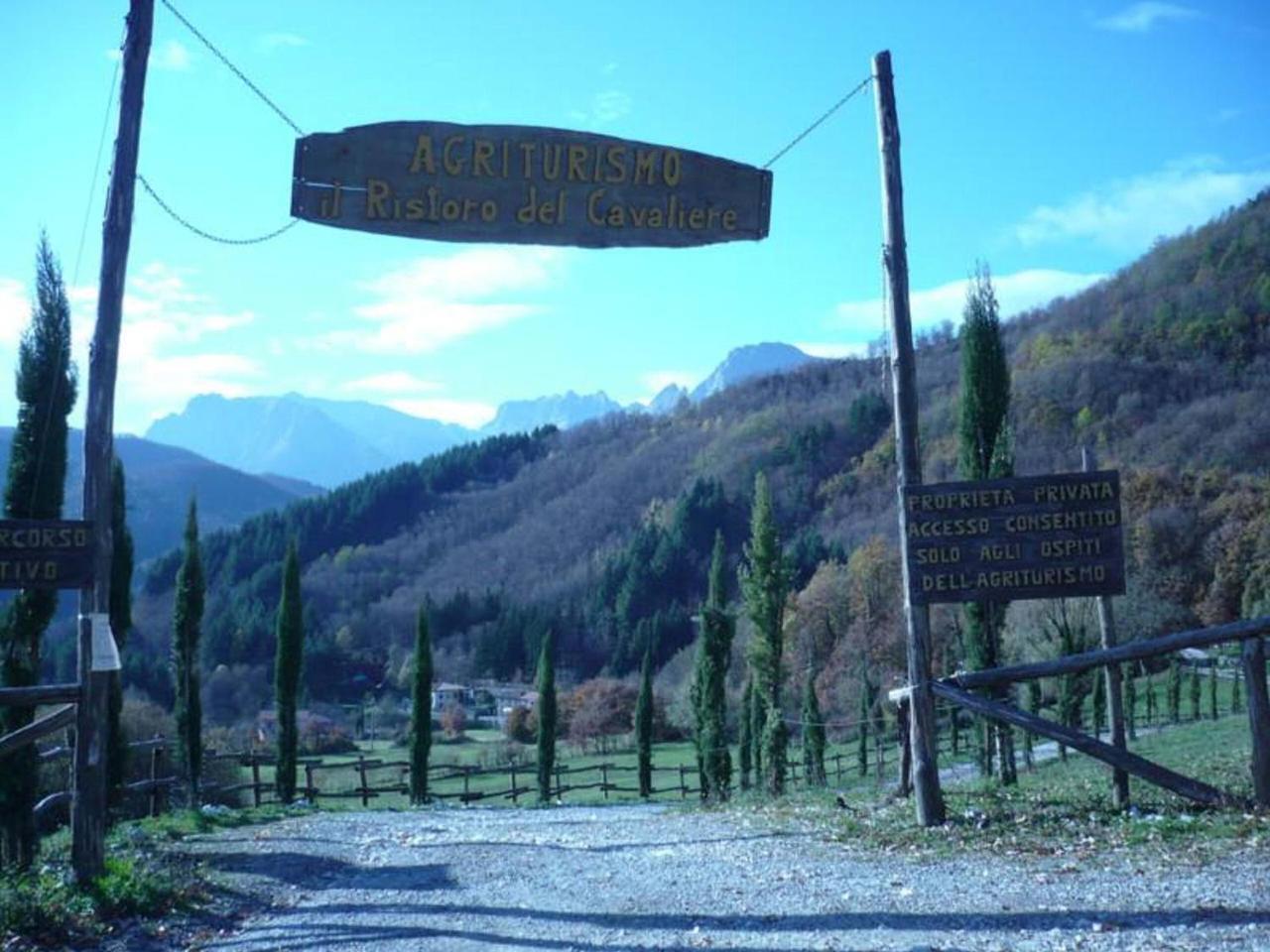 Agriturismo Ristoro del Cavaliere Villa Piazza al Serchio Esterno foto